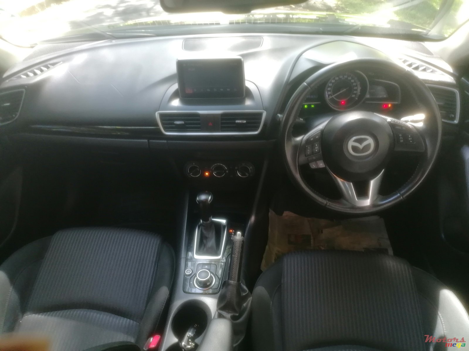 2014' Mazda 3 photo #3