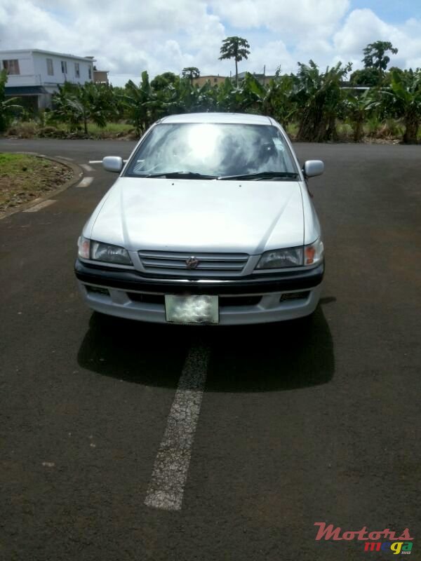 1996' Toyota Premio photo #1