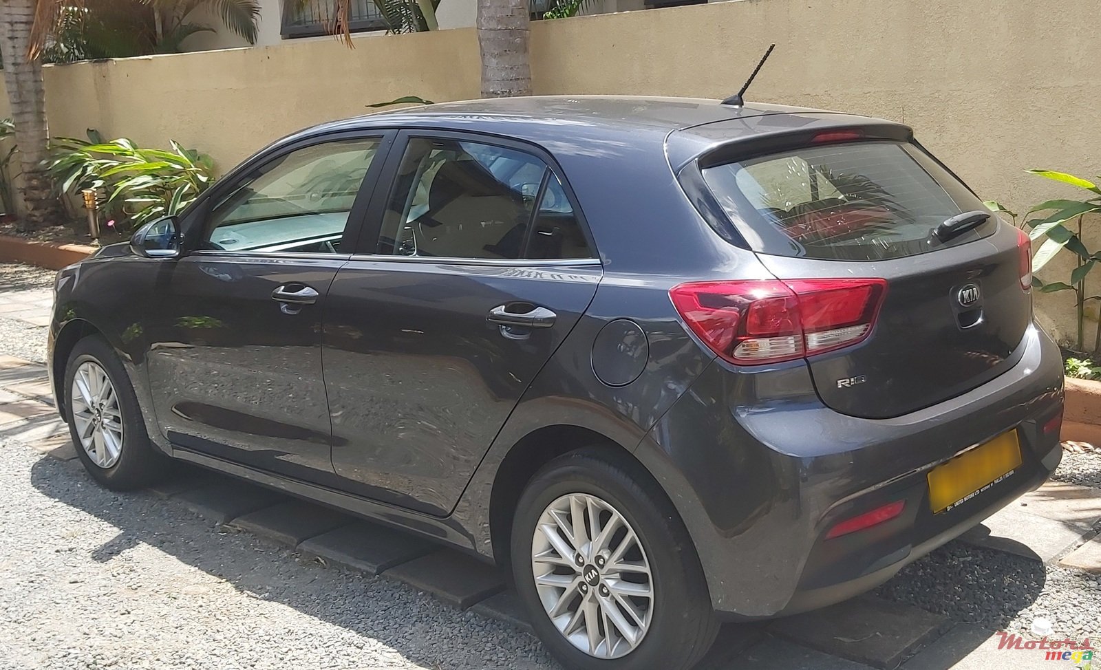 2018' Kia Rio photo #2