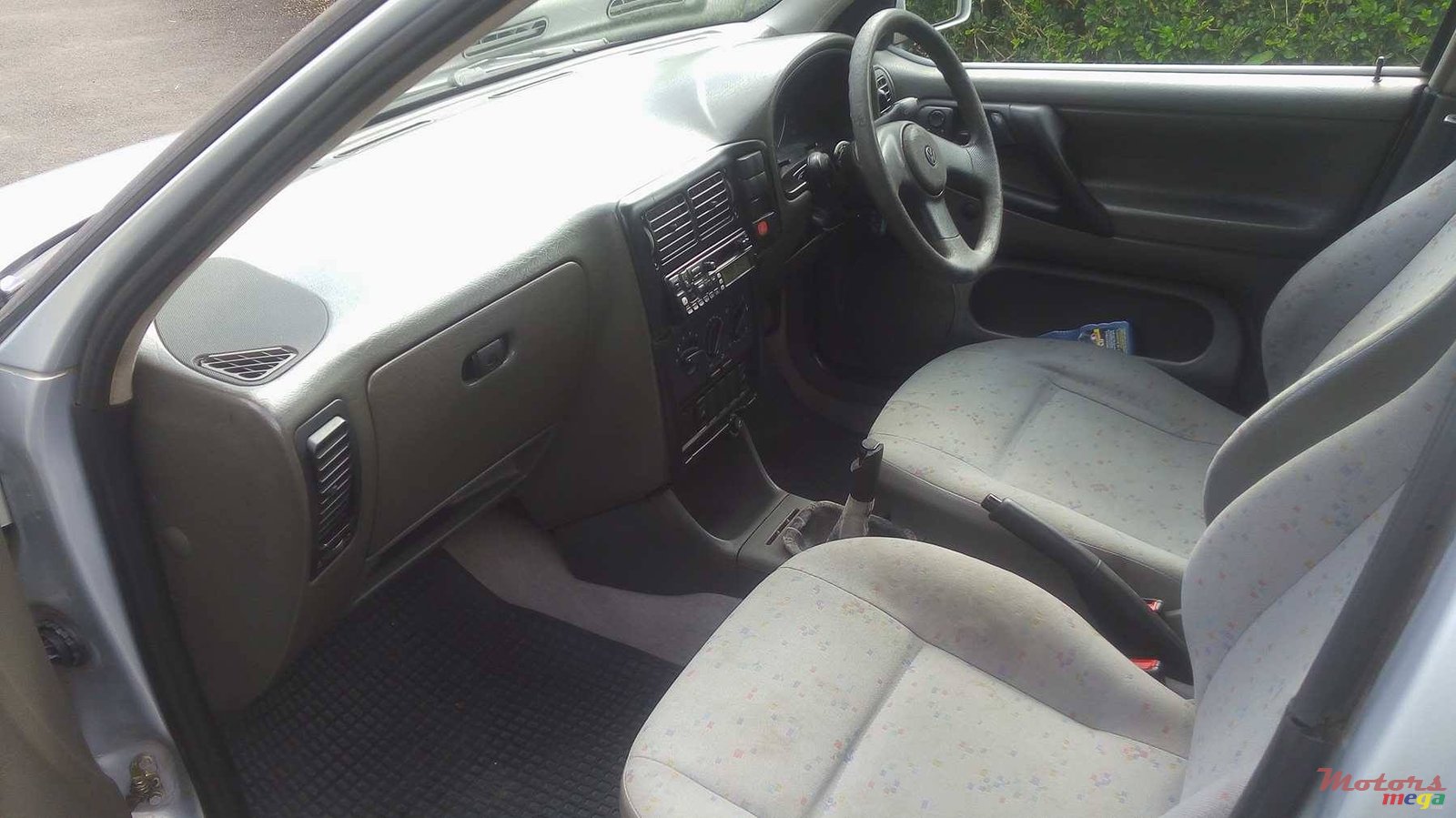 1999' Volkswagen Polo photo #5