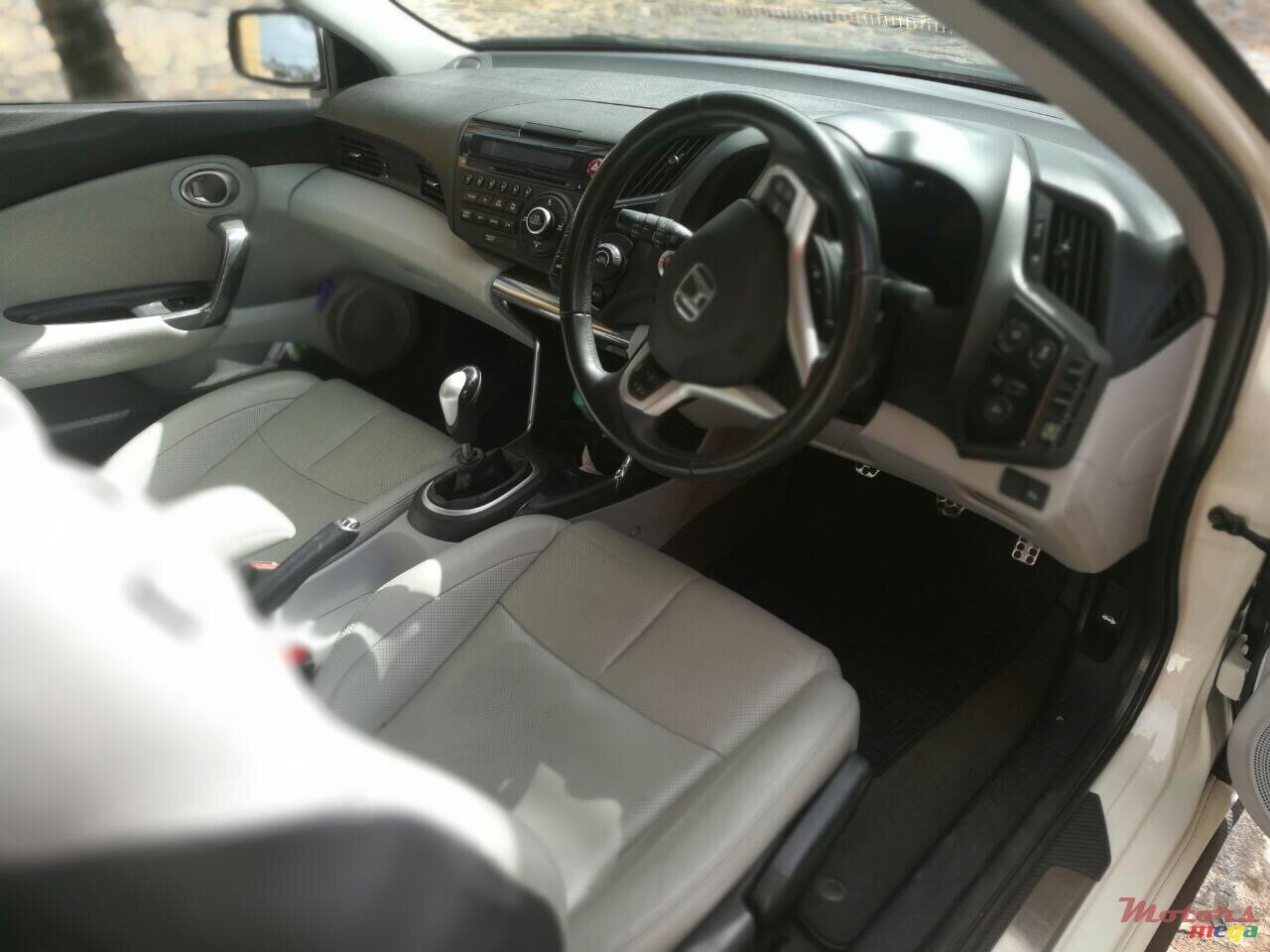 2012' Honda CR-Z photo #3