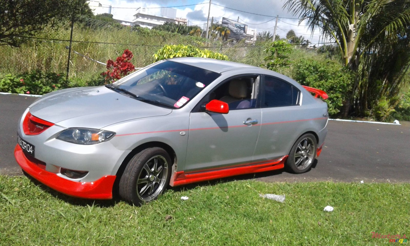 2005' Mazda 3 photo #2