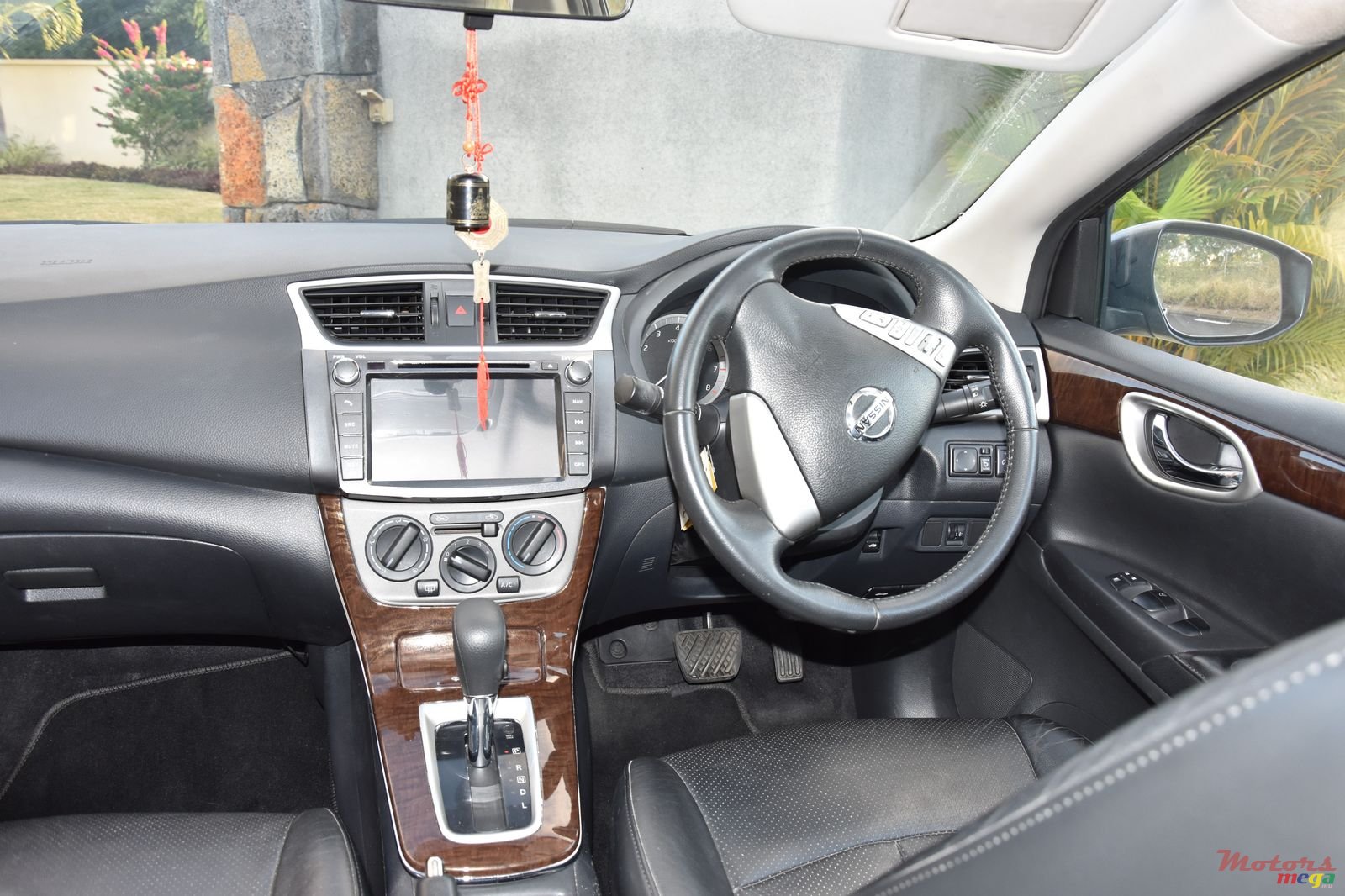 2013' Nissan Sentra ELEGANCE photo #4