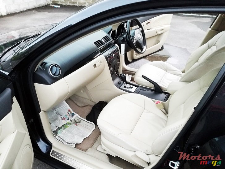 2004' Mazda 3 AUTOMATIC LUX VERSION photo #7