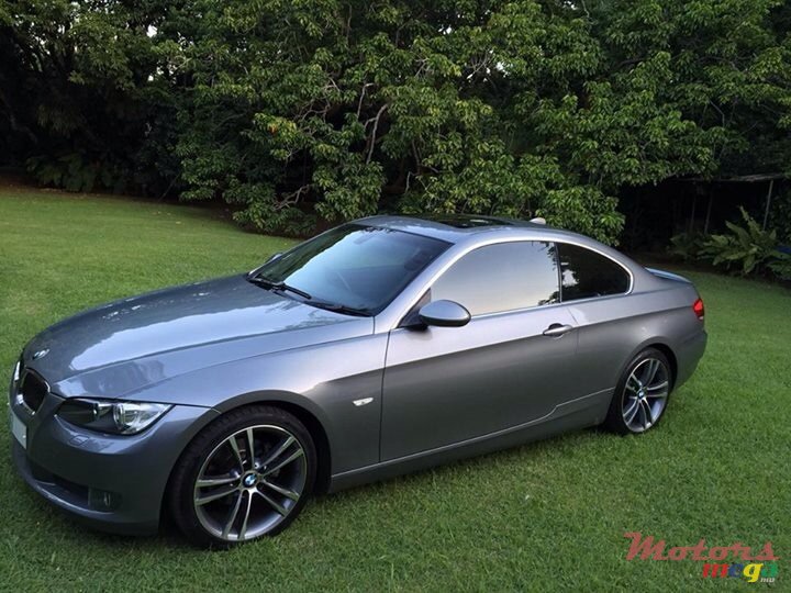 2007' BMW 325 photo #1