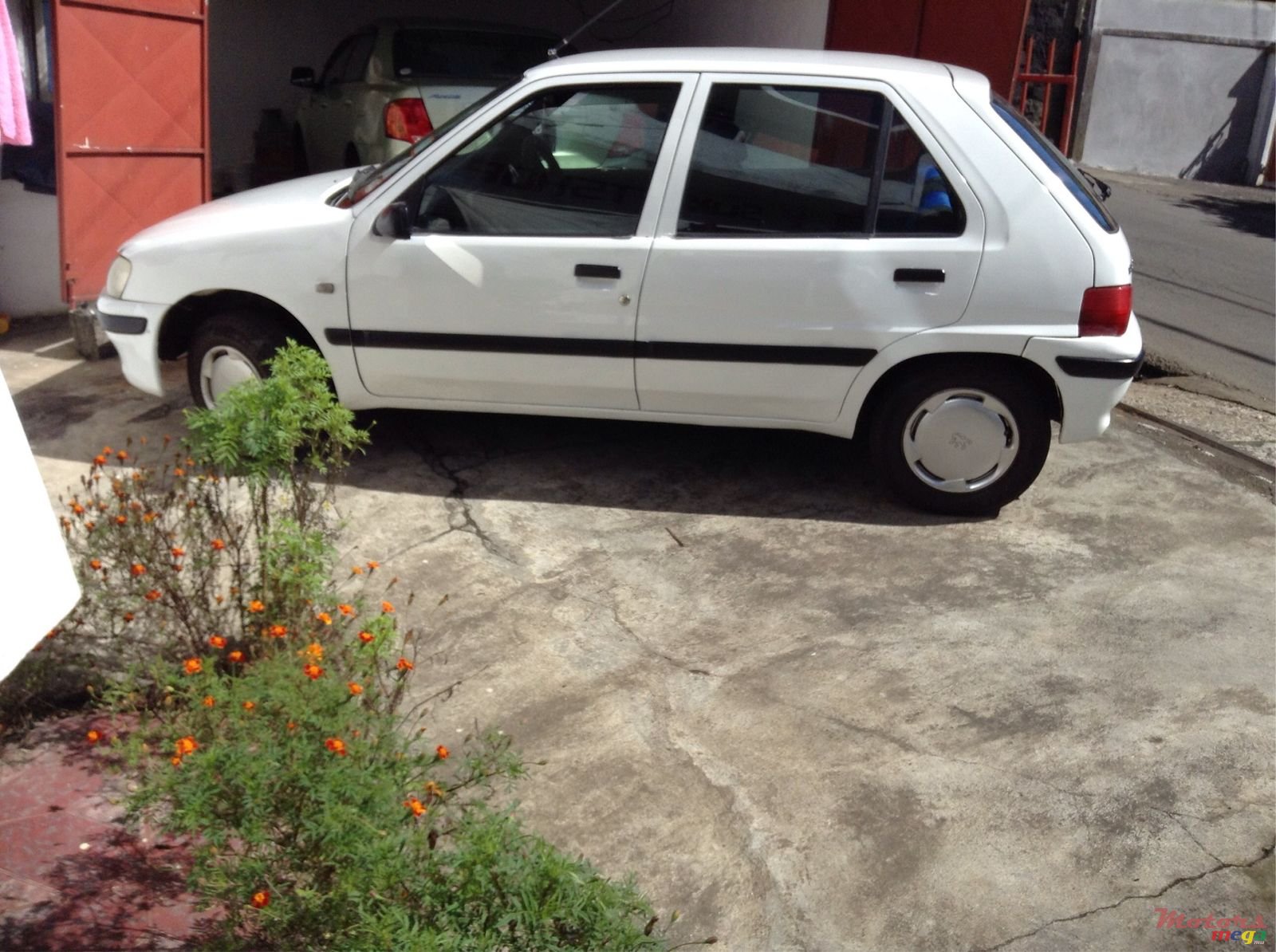 1999' Peugeot 106 photo #1