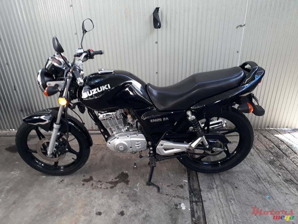 2016' Suzuki EN125 photo #2