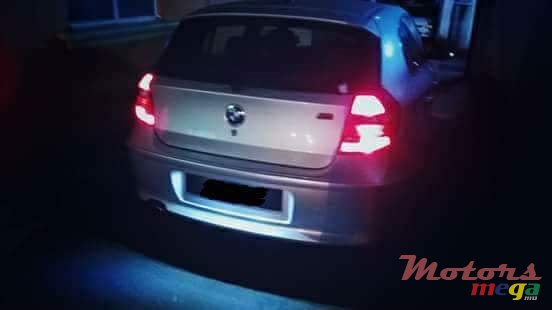 2008' BMW 1 Series 5 Door photo #3