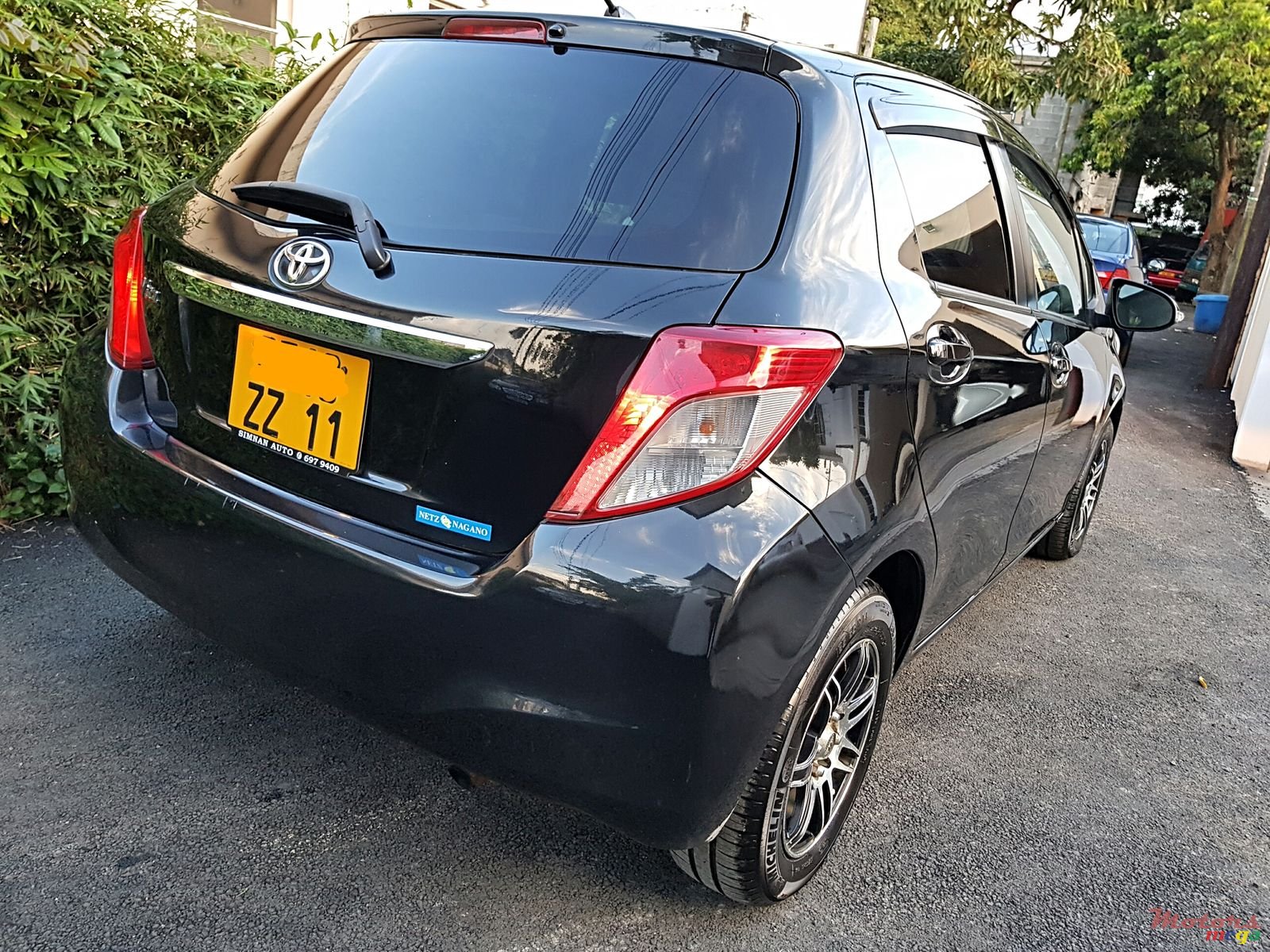 2011' Toyota Vitz 1300 photo #4