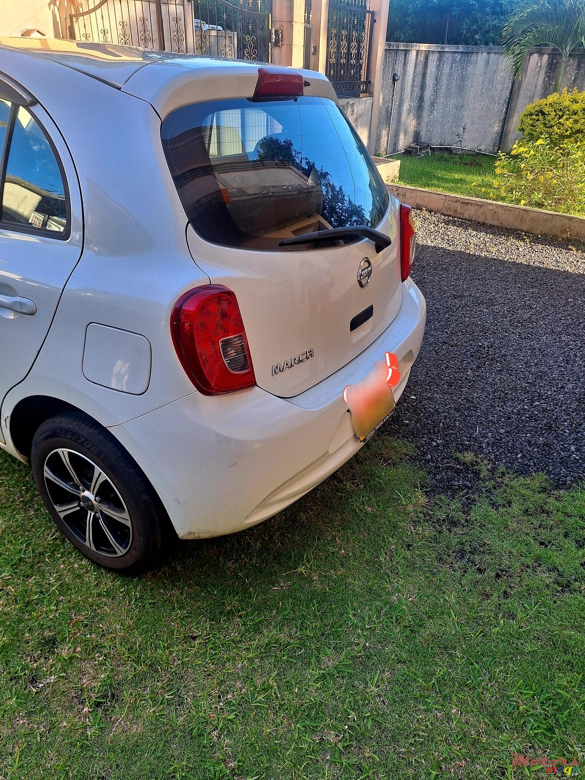 2016' Nissan March photo #7