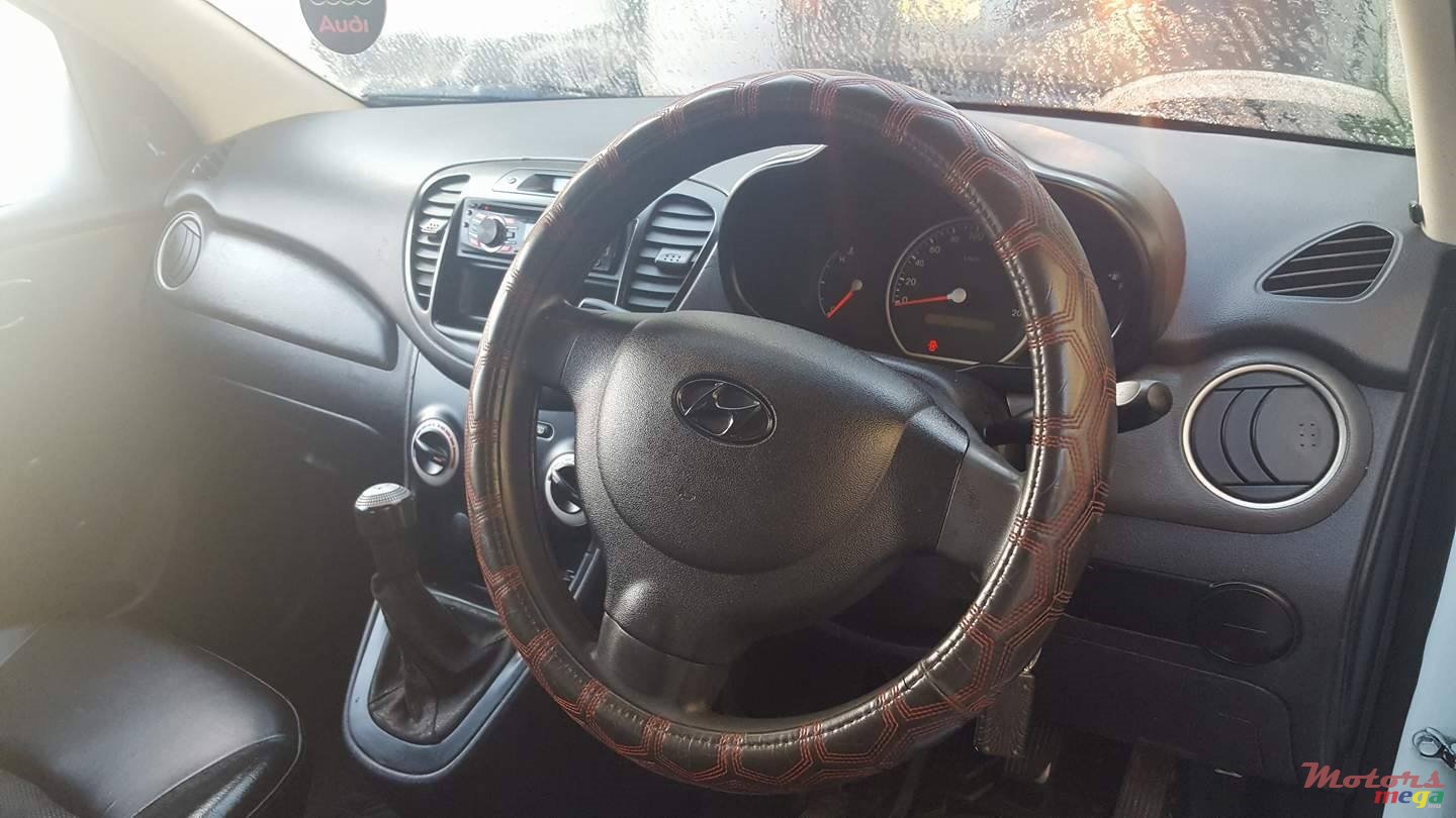 2009' Hyundai i10 photo #6