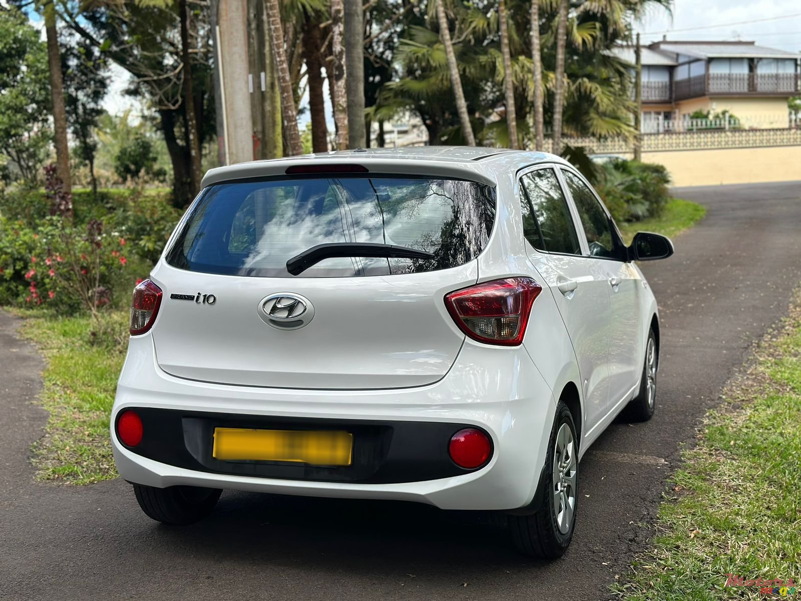 2017' Hyundai Grand i10 photo #4