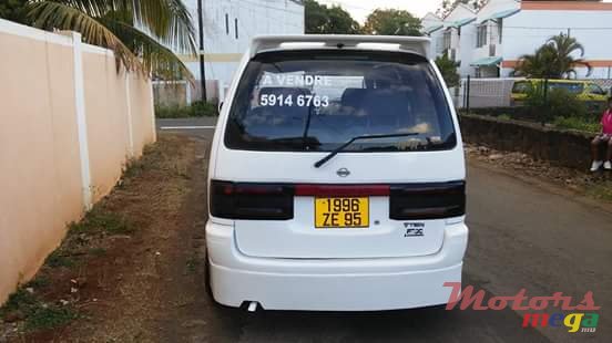 1995' Nissan Serena photo #6