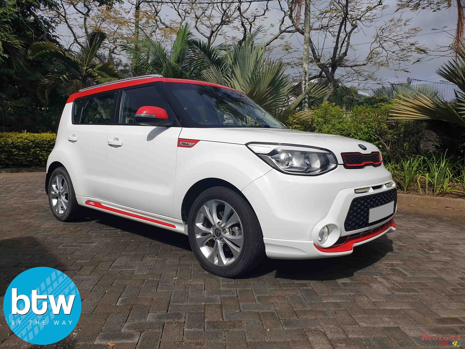 2014' Kia Soul Automatic photo #1