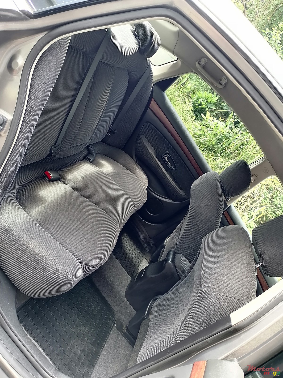 2011' Nissan Bluebird photo #5