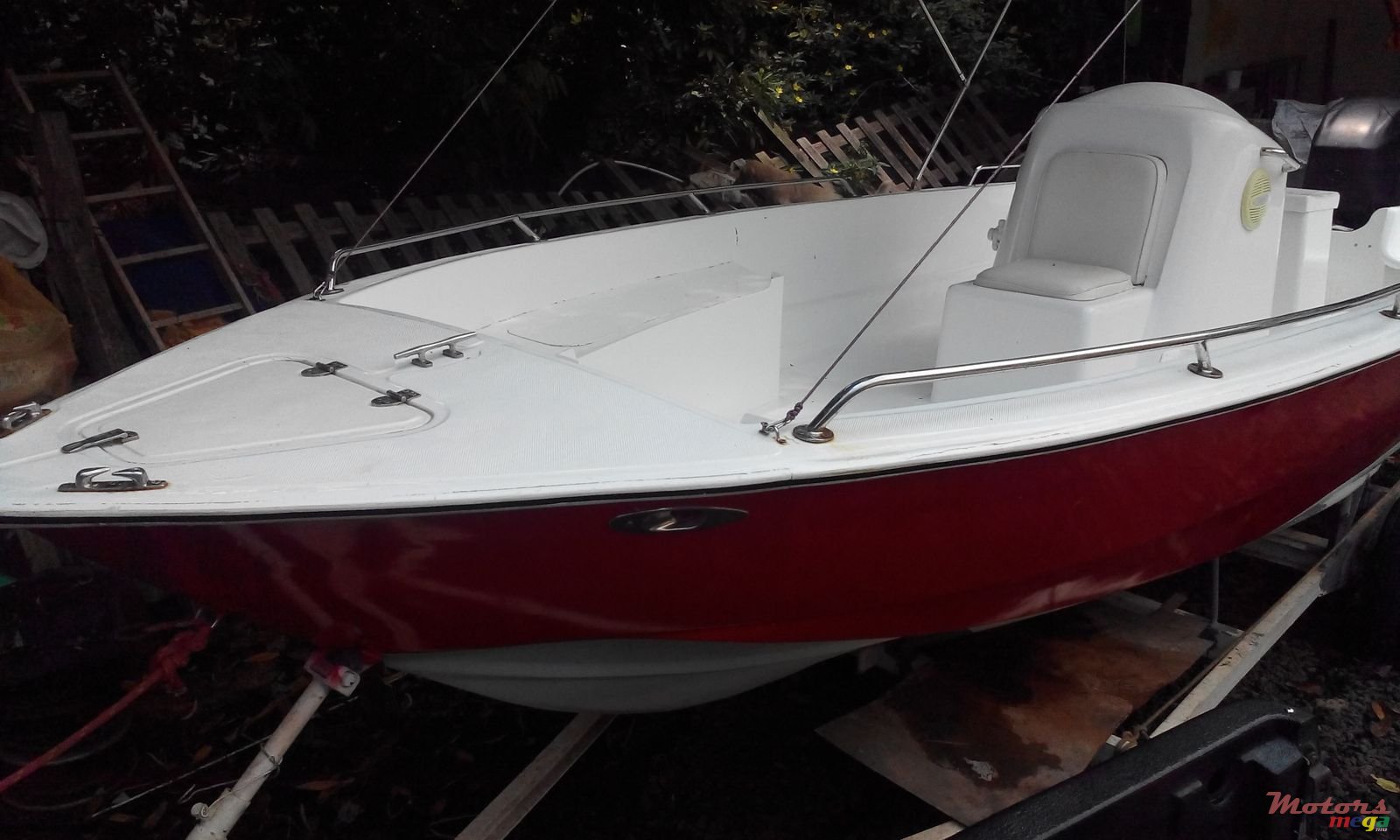 2001' Tremlett 3 V-hull photo #2