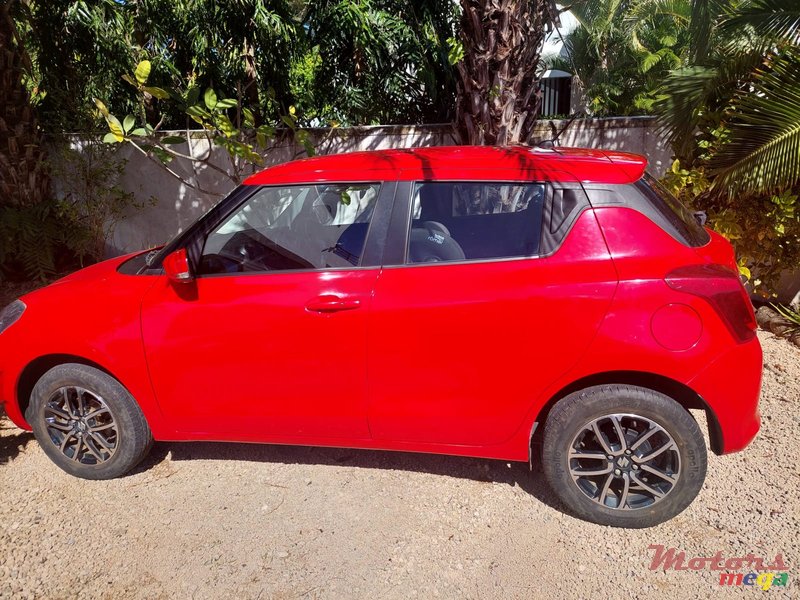 2021' Suzuki Swift GLX photo #3