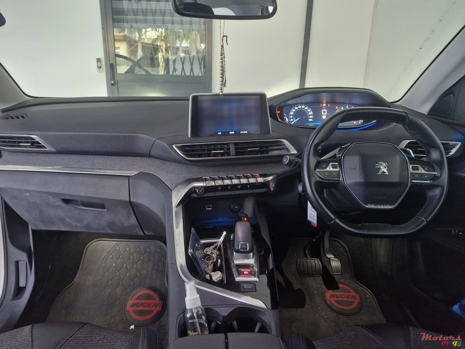 2017' Peugeot 3008 photo #2