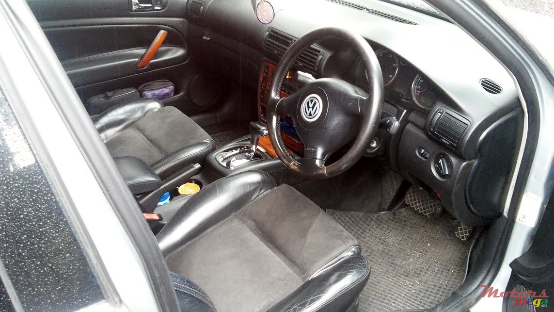 2002' Volkswagen Passat B5.5 photo #5