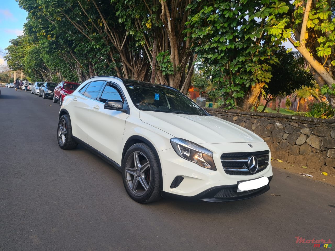 2016' Mercedes-Benz GLA-Class photo #1