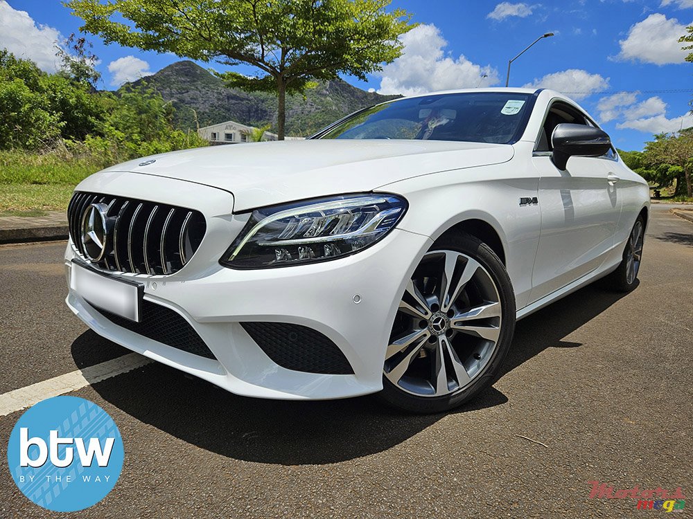 2018' Mercedes-Benz C 180 AMG Coupe photo #2