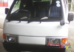 1990' Nissan Vanette pass photo #1