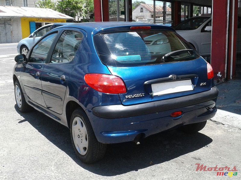 2001' Peugeot 206 photo #2