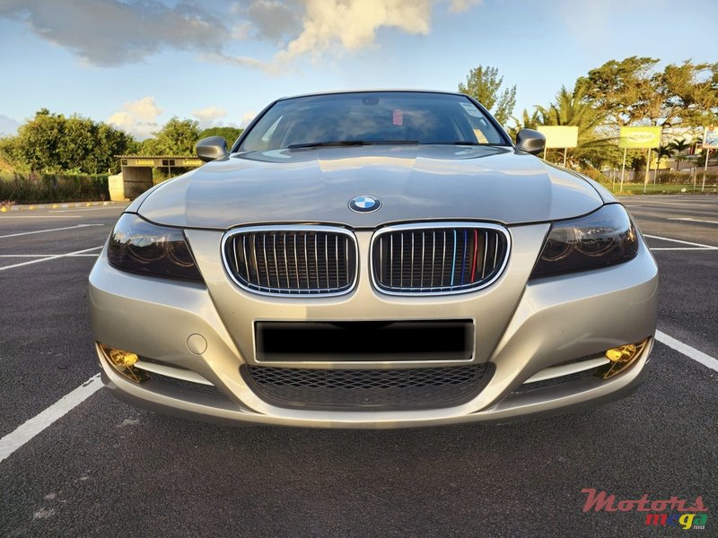 2011' BMW 316 i photo #1