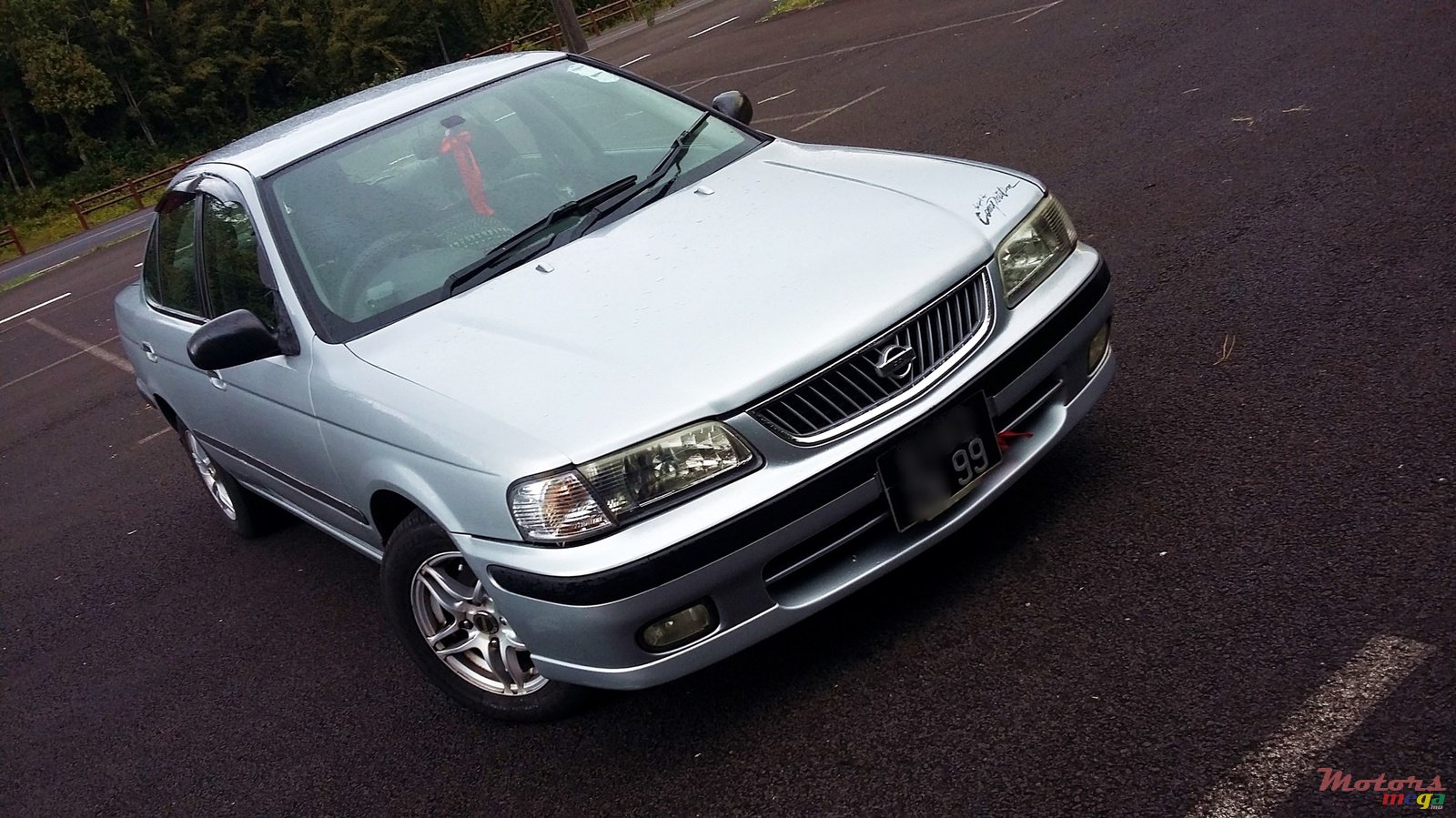 1999' Nissan Sunny photo #1