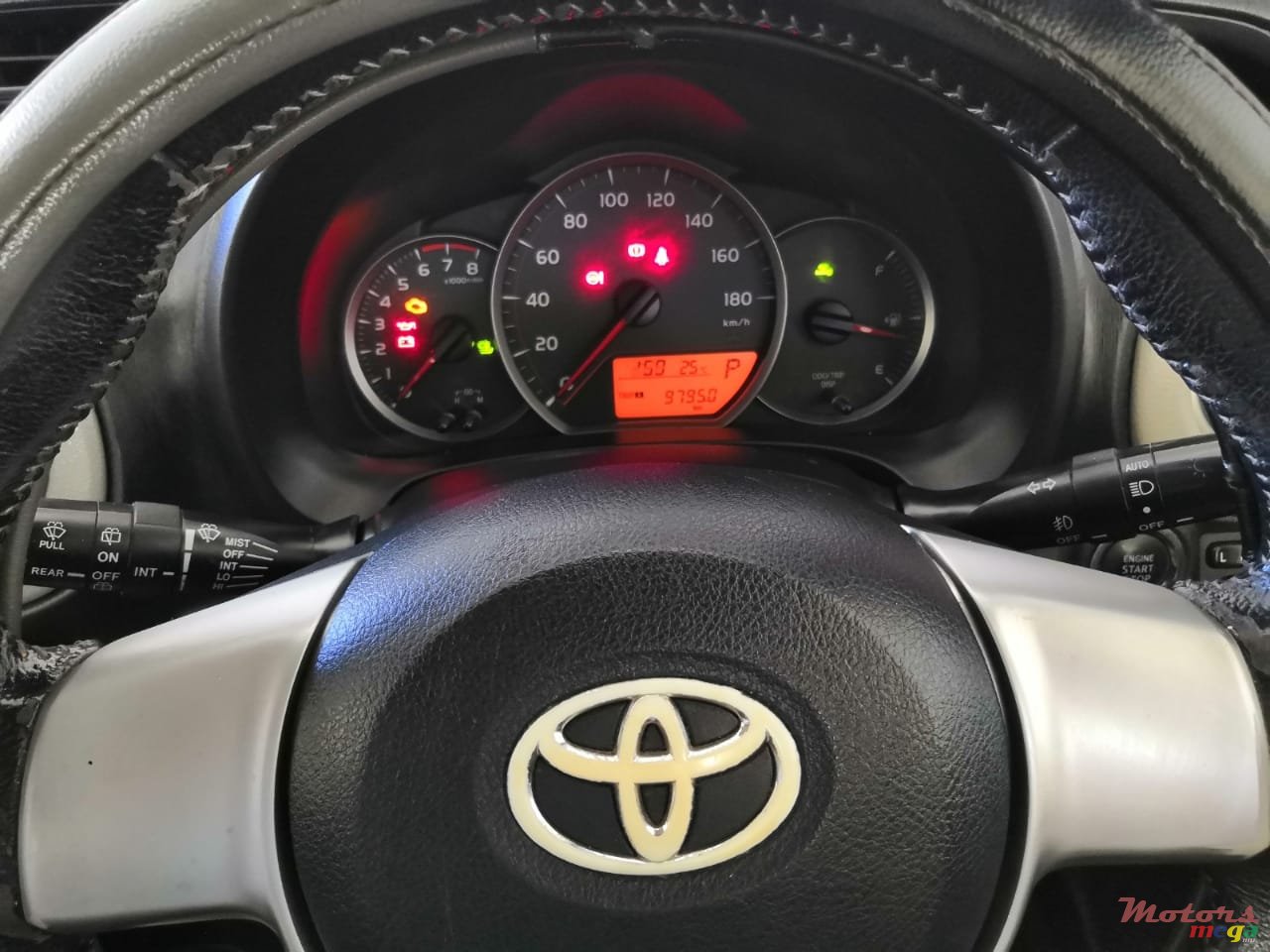 2011' Toyota Vitz Limited edition 1300cc photo #3