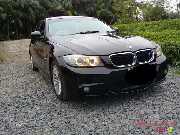 2009' BMW 320 photo #2
