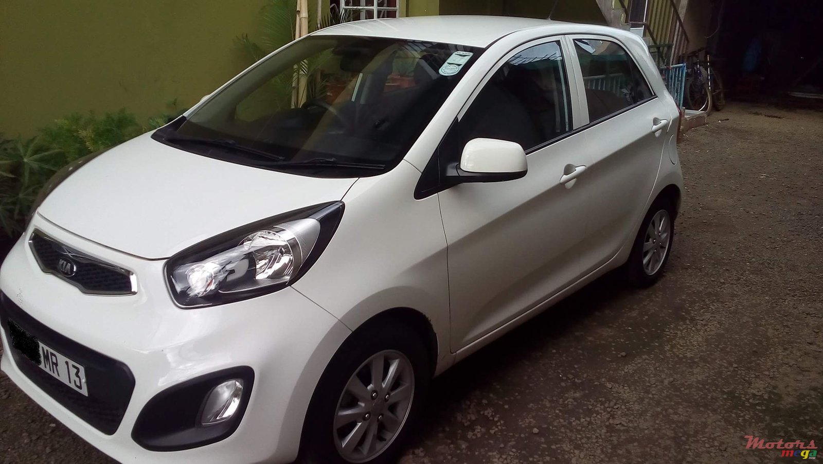 2013' Kia Picanto photo #1