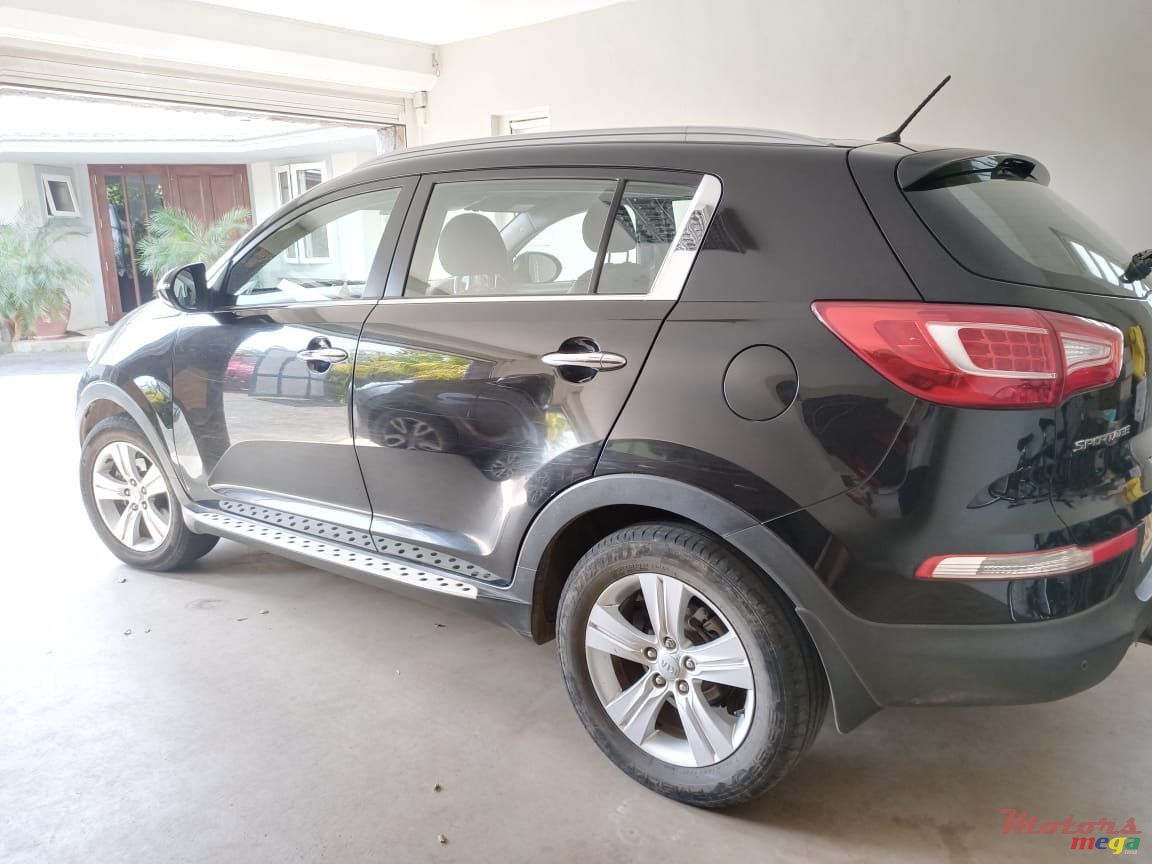 2013' Kia Sportage 2.0 turbo photo #1