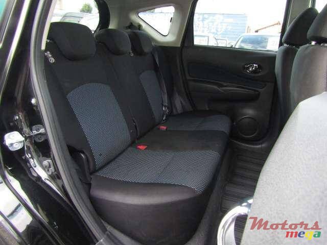 2015' Nissan photo #3