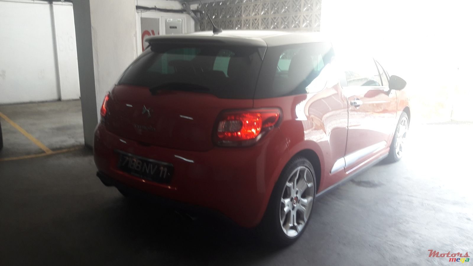 2011' Citroen DS3 1.6 Turbo photo #4