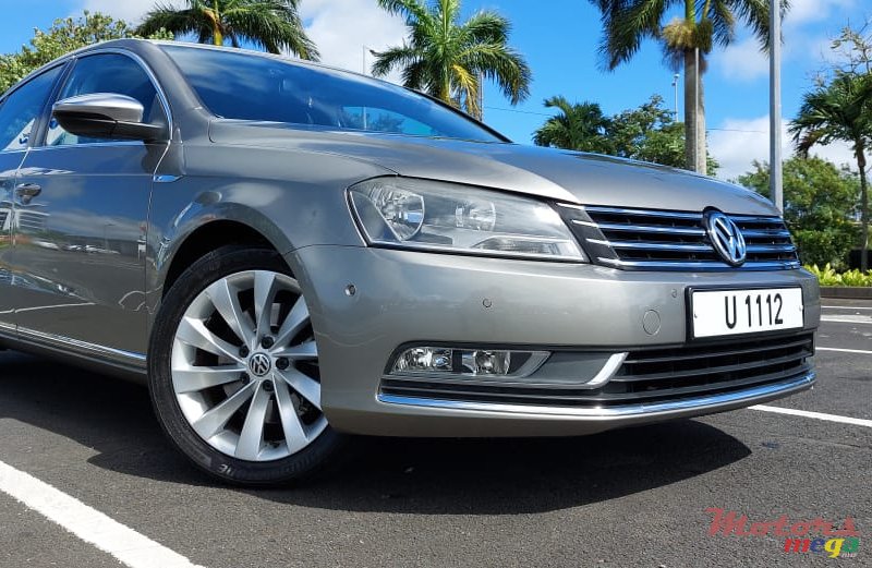 2013' Volkswagen Passat B7 photo #5