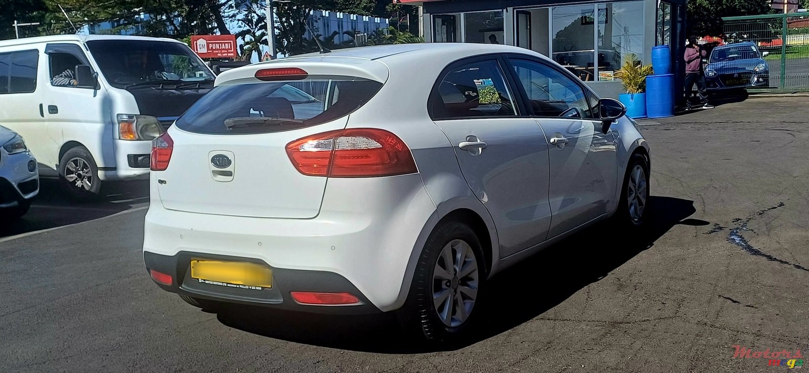 2012' Kia Rio photo #3