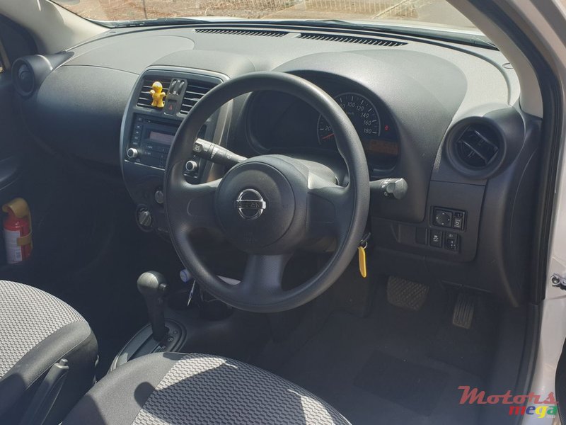 2017' Nissan March photo #3