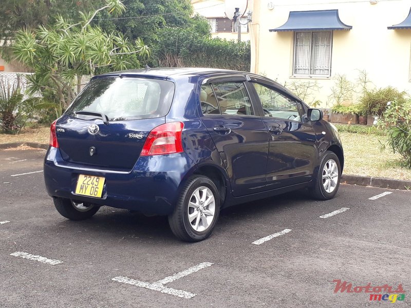 2006' Toyota Yaris photo #1