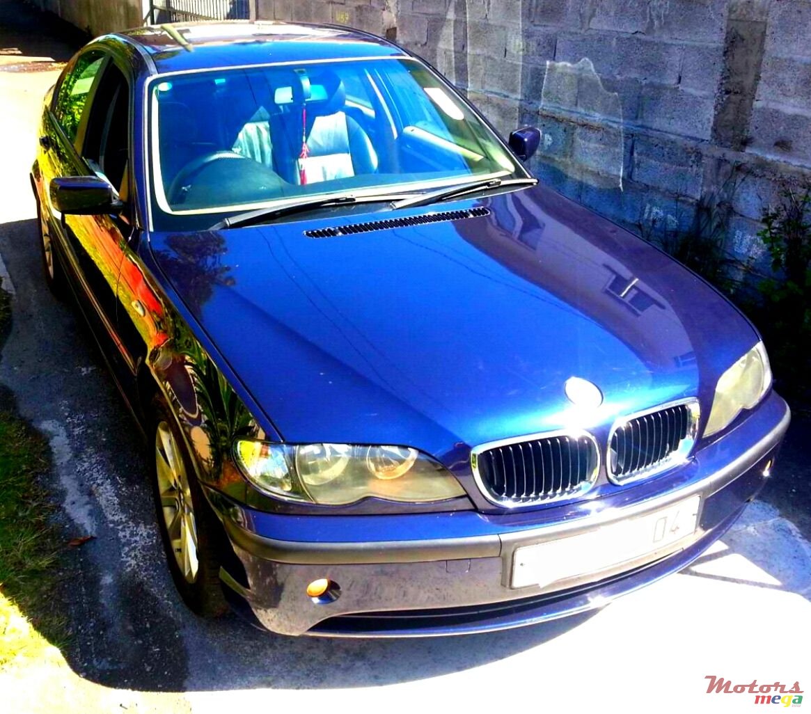 2004' BMW 320 320d photo #1