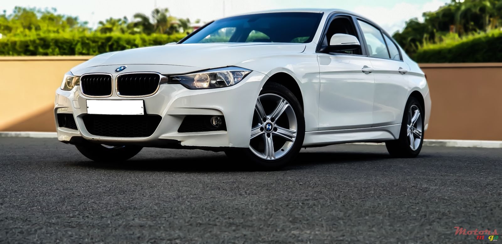 2012' BMW 328 photo #3