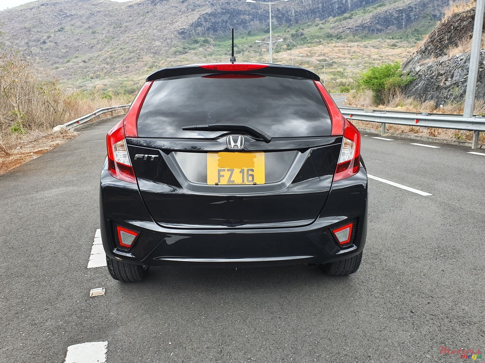 2016' Honda Fit photo #3