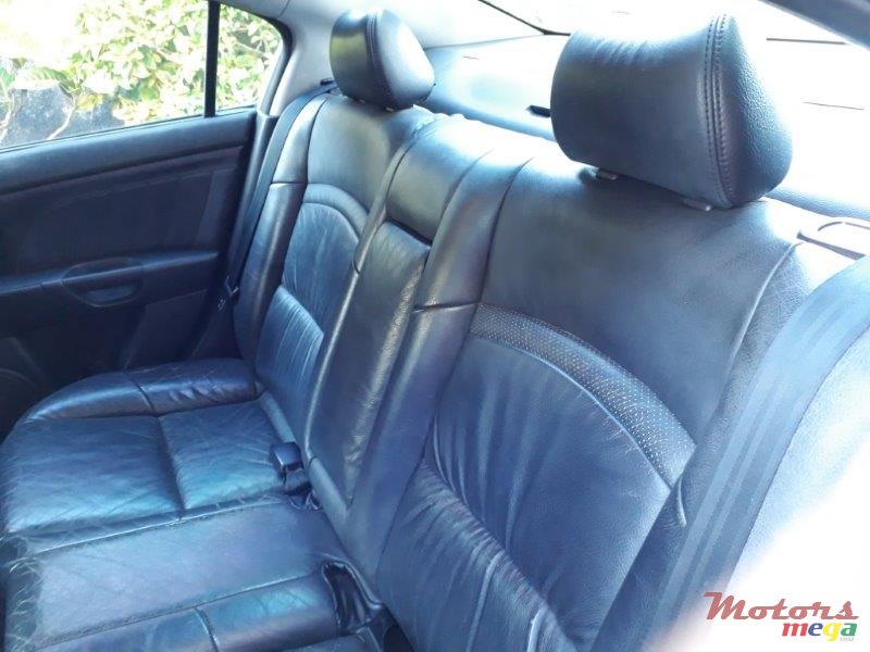 2005' Mazda 3 Nil photo #6