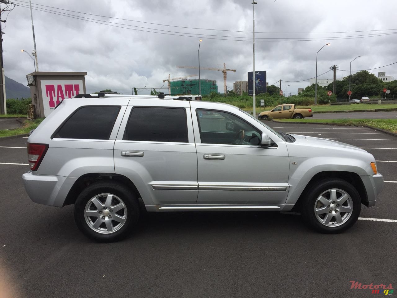 2007' Jeep Grand Cherokee photo #4