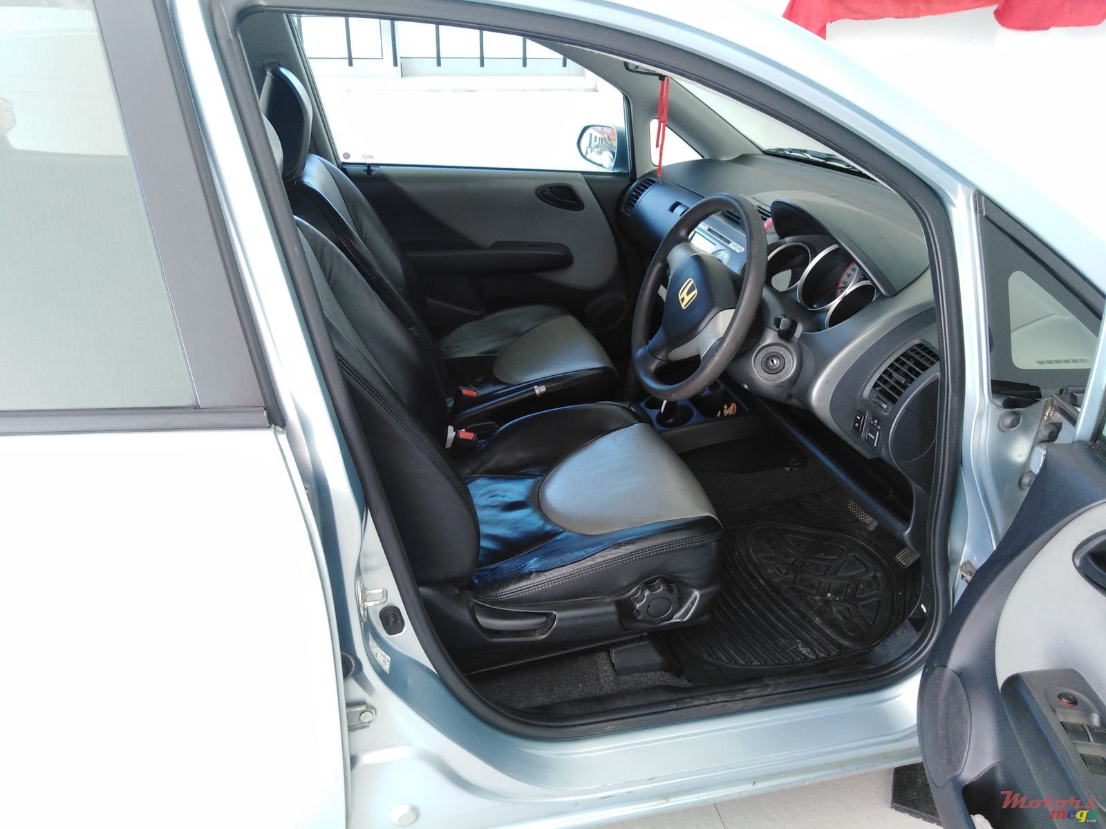 2005' Honda Jazz photo #5