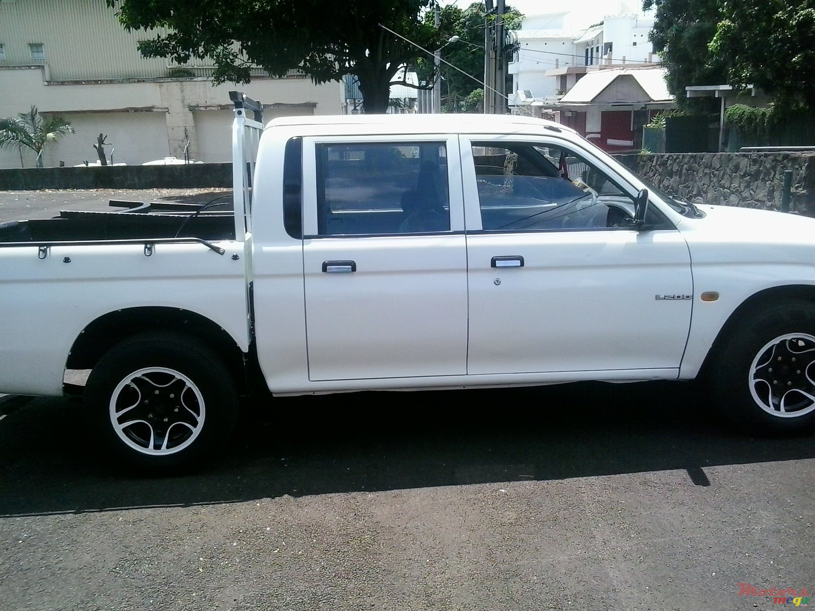 2001' Mitsubishi L 200 photo #4