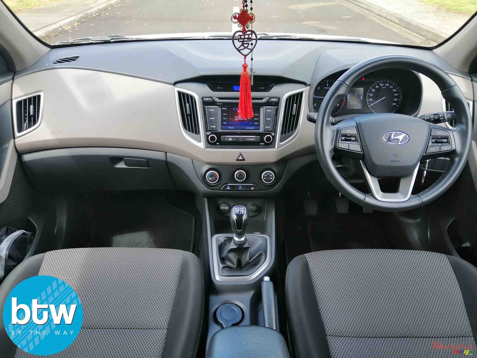 2016' Hyundai photo #6