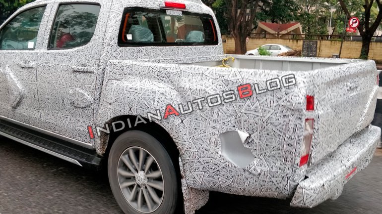 2019 Isuzu D-Max V-Cross spied in India for the first time