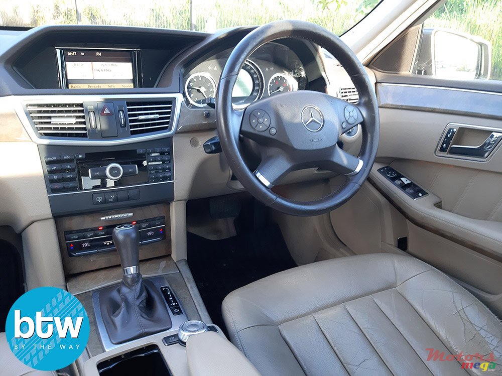 2010' Mercedes-Benz E 250 photo #6