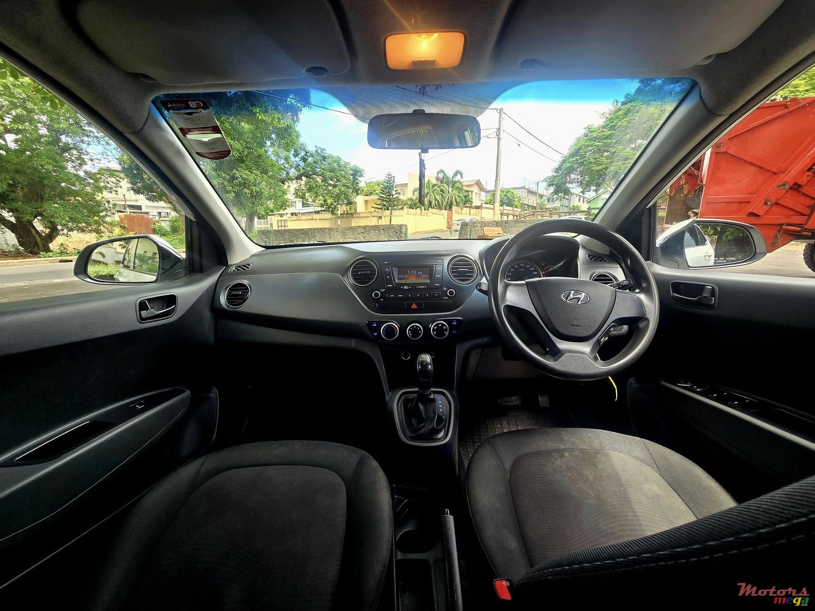 2018' Hyundai i10 Grand photo #7